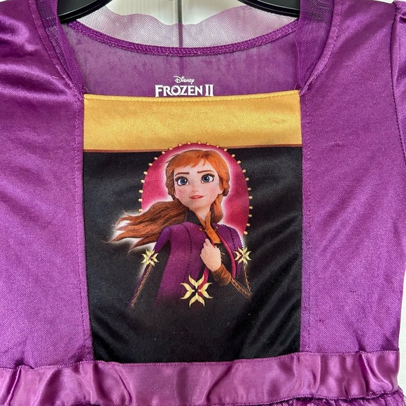 Costume/night gown girls size 7/8 Disney Frozen 2 Princess Anna purple pjs - Picture 3 of 4